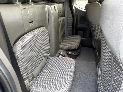 Used 2016 Nissan Frontier SV w/ SV Value Truck Package image 10