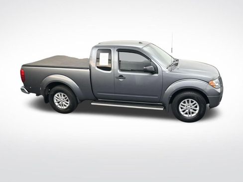 Used 2018 Nissan Frontier SV RWD image 24