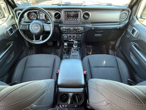 Used 2020 Jeep Wrangler Unlimited Sport S image 32