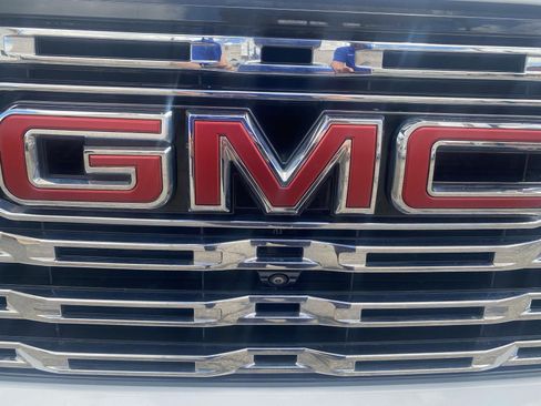 Used 2023 GMC Canyon Denali AWD/4WD image 10