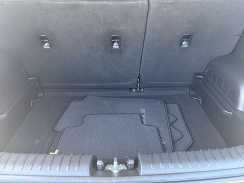 Used 2025 Kia Soul LX w/ LX Technology Package FWD image 30