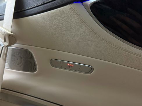 Used 2017 Mercedes-Benz S 550 Cabriolet image 41