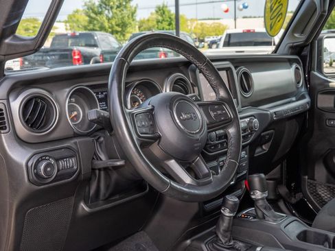 Used 2022 Jeep Wrangler Unlimited Sport AWD/4WD image 14