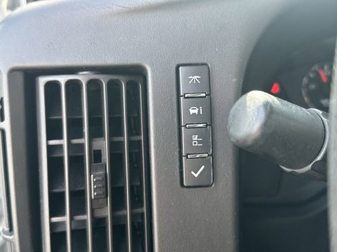 Certified 2021 Chevrolet Express 2500 w/ Driver Convenience Package image 21