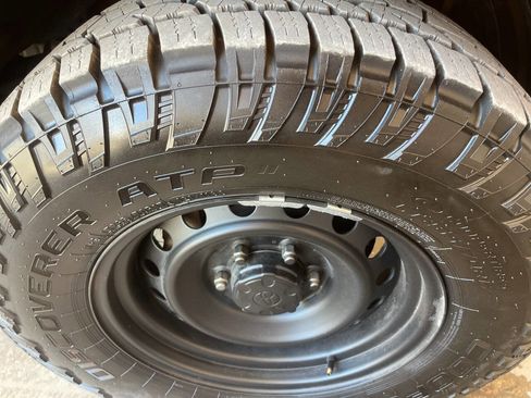 Used 2007 Toyota FJ Cruiser 4WD image 25