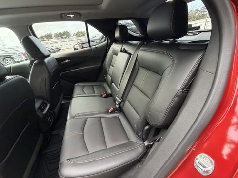 Used 2023 Chevrolet Equinox Premier image 15