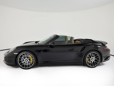 Certified 2019 Porsche 911 Turbo AWD/4WD image 2