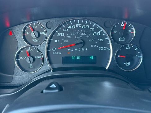 New 2025 Chevrolet Express 3500 w/ Driver Convenience Package RWD image 19