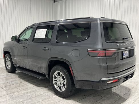 Used 2022 Jeep Wagoneer Series I image 3