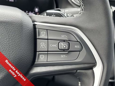 New 2025 Jeep Grand Cherokee L Altitude image 24