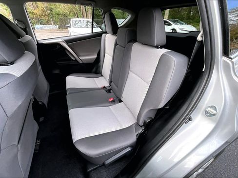 Used 2015 Toyota RAV4 LE image 20