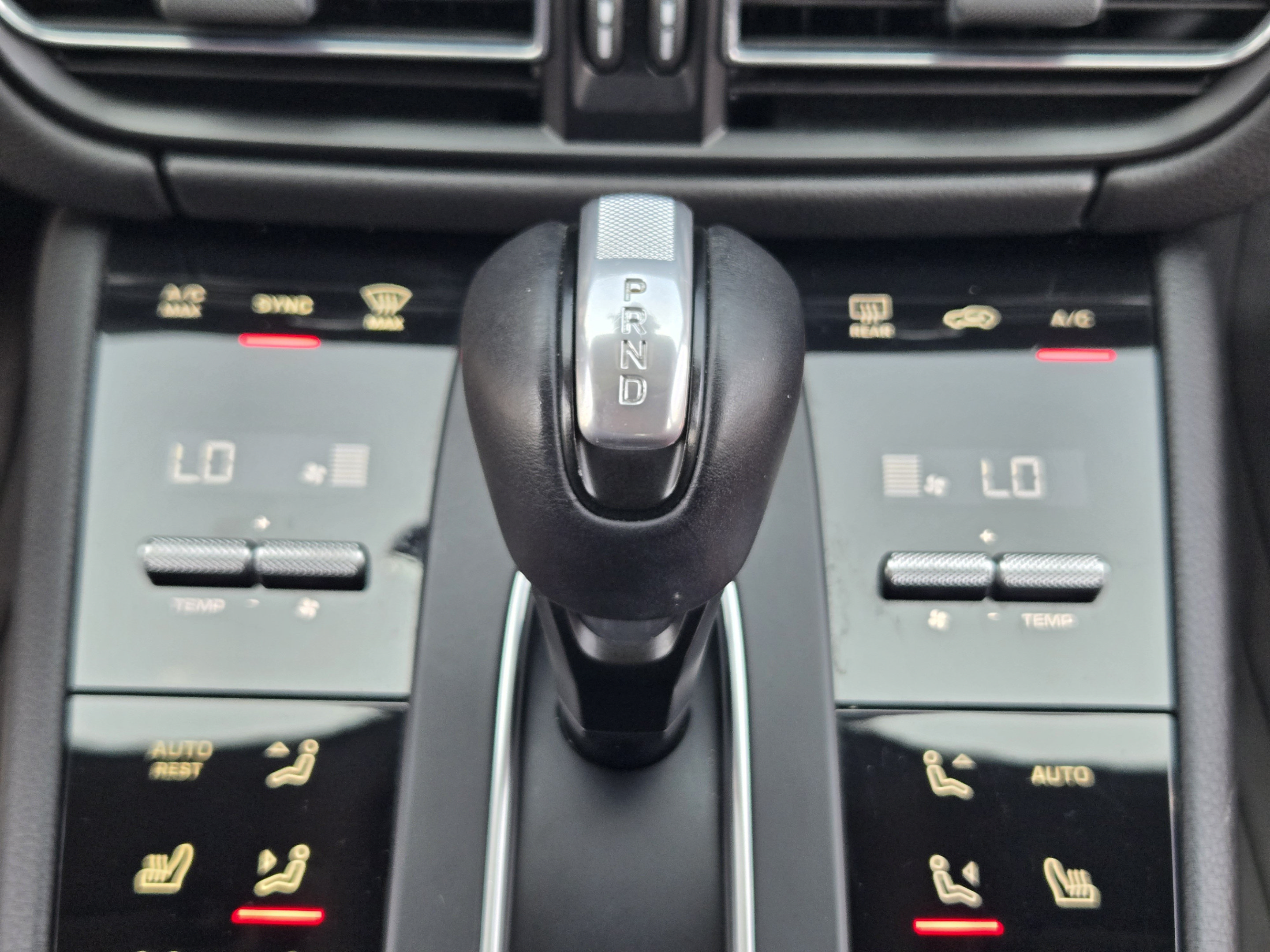 Used 2022 Porsche Macan GTS AWD/4WD image 15