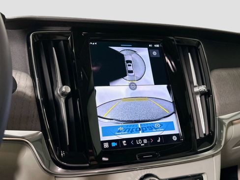 New 2025 Volvo S90 B6 Plus image 13