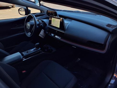 Certified 2025 Toyota Prius Plug-In Hybrid image 23