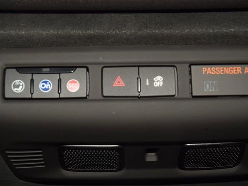 Used 2020 Chevrolet Corvette Stingray Premium Cpe w/ 3LT Preferred Equipment Group RWD image 40