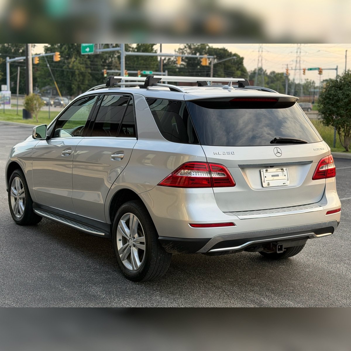 Used 2015 Mercedes-Benz ML 250 BlueTEC 4MATIC image 3