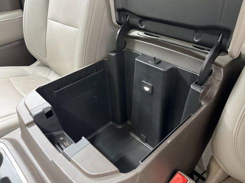 Used 2021 GMC Sierra 1500 SLT w/ SLT Premium Package image 26