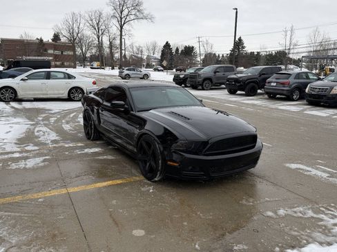 Used 2014 Ford Mustang GT Premium w/ Equipment Group 402A image 2