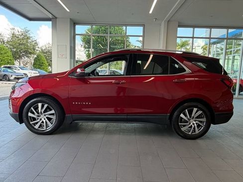 Used 2022 Chevrolet Equinox Premier FWD image 4