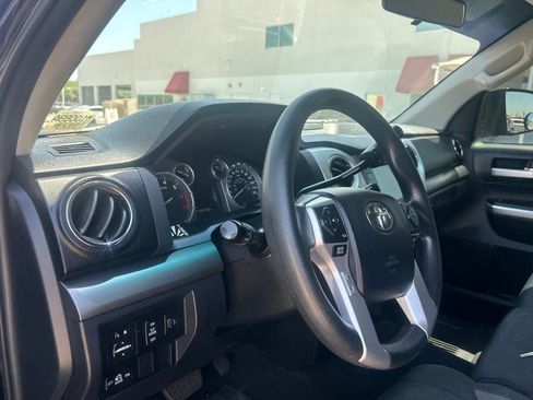 Used 2017 Toyota Tundra SR5 AWD/4WD image 6
