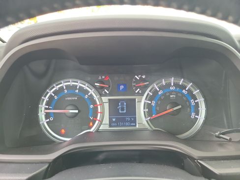 Used 2015 Toyota 4Runner SR5 AWD/4WD image 24
