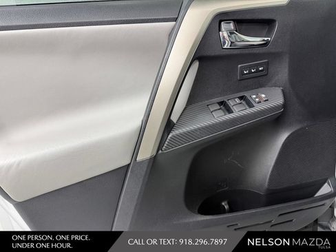 Used 2014 Toyota RAV4 Limited w/ Technology Package FWD image 17