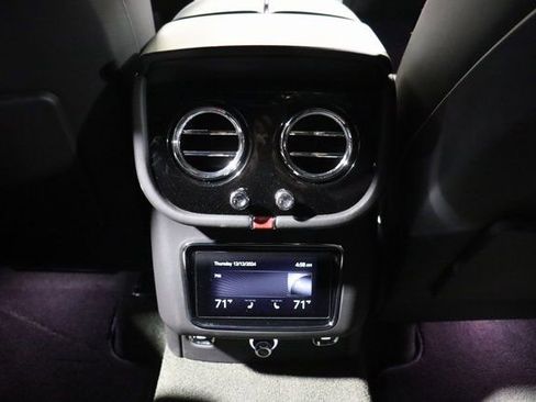 Used 2021 Bentley Bentayga Speed image 40