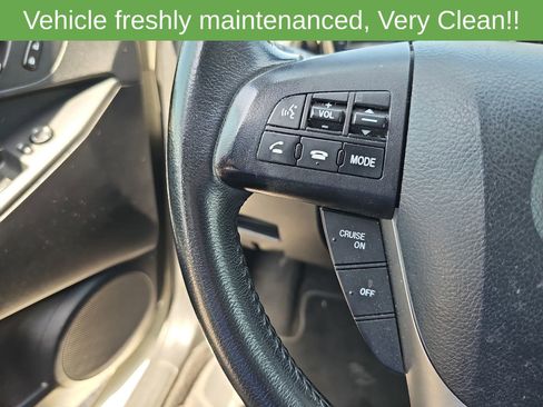 Used 2012 MAZDA MAZDA3 i Touring FWD image 16