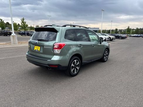 Used 2018 Subaru Forester 2.5i Limited AWD/4WD image 3