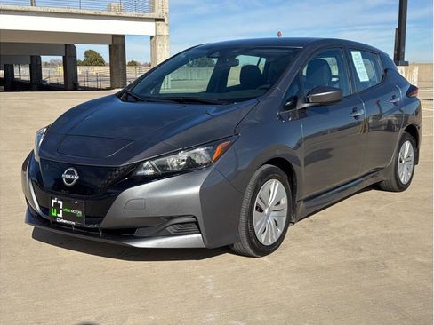 Used 2024 Nissan Leaf S image 3