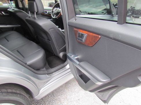 Used 2012 Mercedes-Benz GLK 350 4MATIC image 15