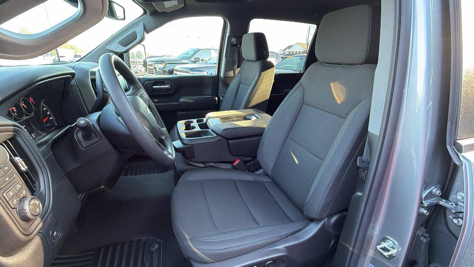 New 2026 Chevrolet Silverado 2500 Custom w/ Custom Value Package AWD/4WD image 17