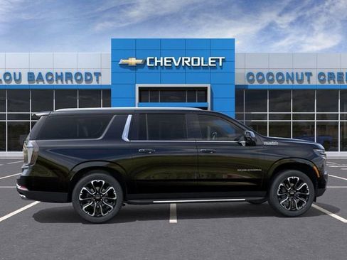 New 2026 Chevrolet Suburban High Country w/ Sun And Tow Package image 5