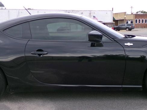 Used 2013 Scion FR-S RWD image 4