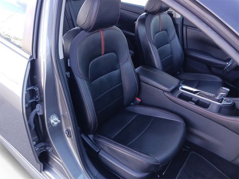 Used 2023 Nissan Sentra SR w/ SR Premium Package image 27