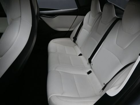 Used 2019 Tesla Model S Performance AWD/4WD image 10
