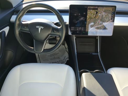 Used 2018 Tesla Model 3 Long Range image 42