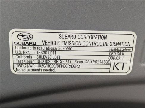 Certified 2025 Subaru Crosstrek 2.5i Limited w/ Crosstrek Mirror Package image 23