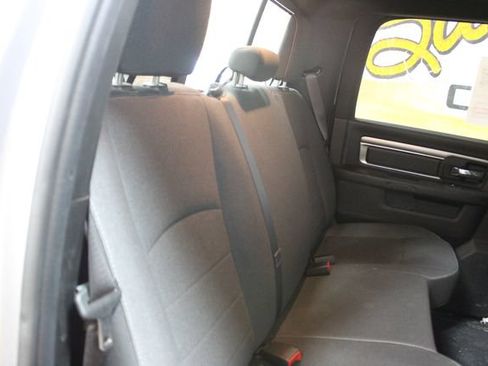 Used 2022 RAM 1500 Warlock AWD/4WD image 9