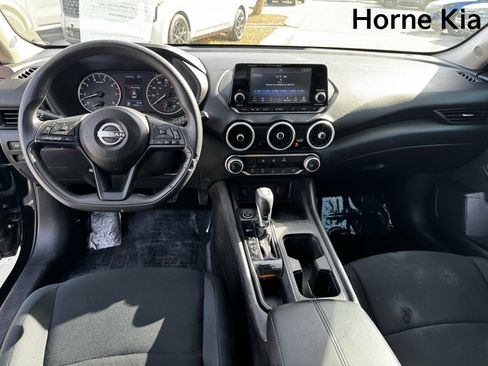 Used 2024 Nissan Sentra S image 14