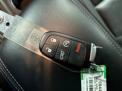 Used 2022 Dodge Durango GT image 22