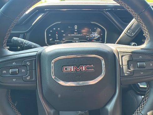 Used 2024 GMC Sierra 2500 AT4 w/ AT4 Premium Plus Package image 28