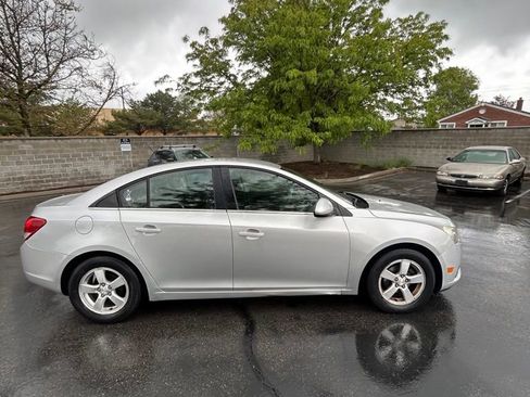 Used 2013 Chevrolet Cruze LT FWD image 5