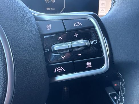 Certified 2024 Kia Sorento SX image 28