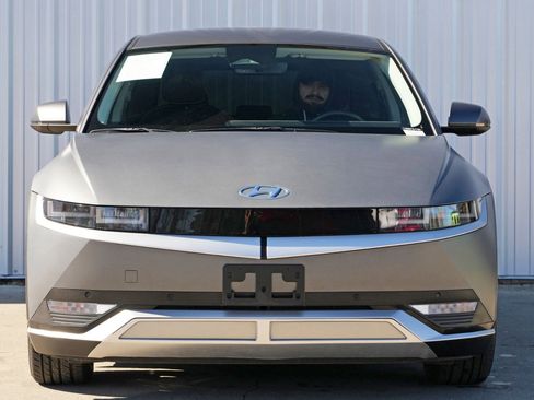 Used 2023 Hyundai Ioniq 5 SEL image 6