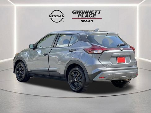 Certified 2025 Nissan Kicks Play S image 20