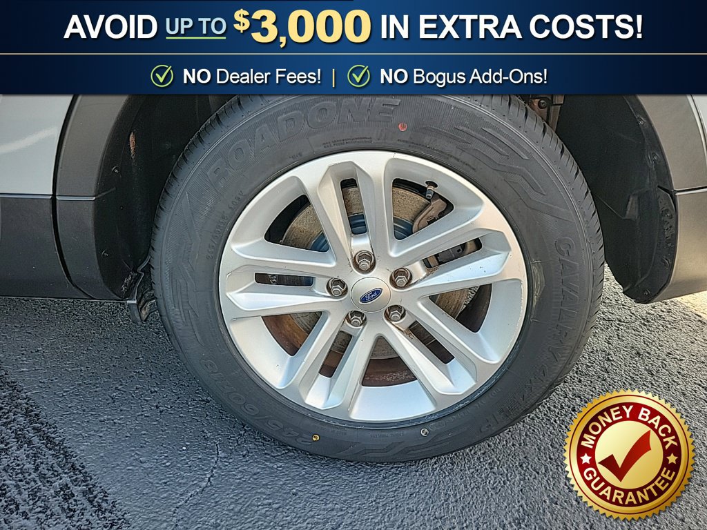Used 2014 Ford Explorer XLT w/ Equipment Group 202A FWD image 11