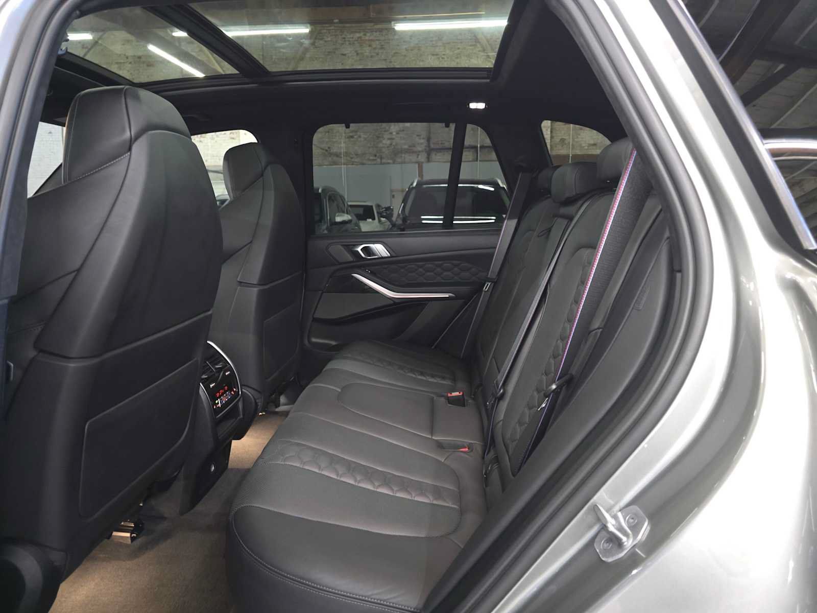 Used 2022 BMW X5 M w/ Competition Package 2 AWD/4WD image 16