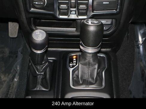 Used 2022 Jeep Wrangler Unlimited Sport image 13