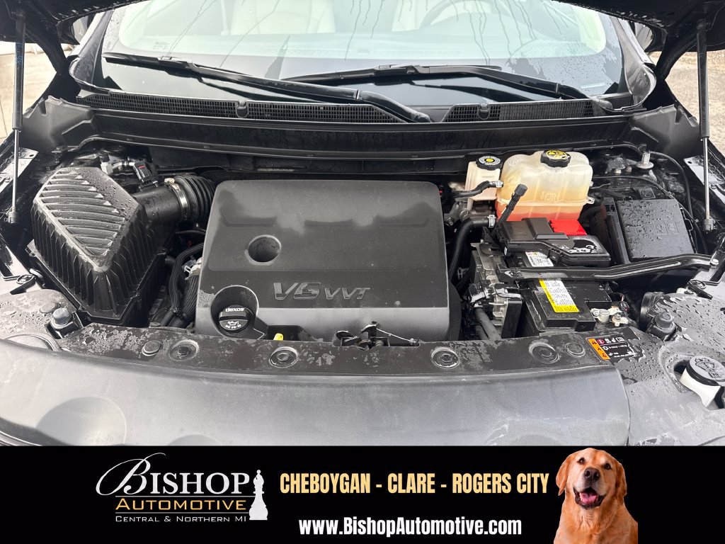 Used 2023 Buick Enclave Essence AWD/4WD image 5